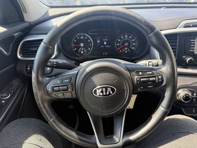 2016 Kia Sorento LX