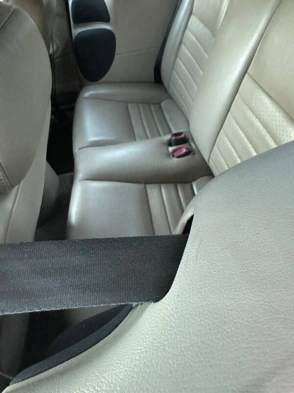 2004 Ford Mustang GT Deluxe