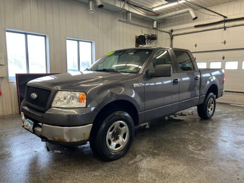 2005 Ford F-150 for sale at Sand's Auto Sales in Cambridge MN