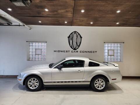 2006 Ford Mustang for sale at Midwest Car Connect in Villa Park IL