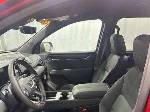 2025 GMC Acadia AT4
