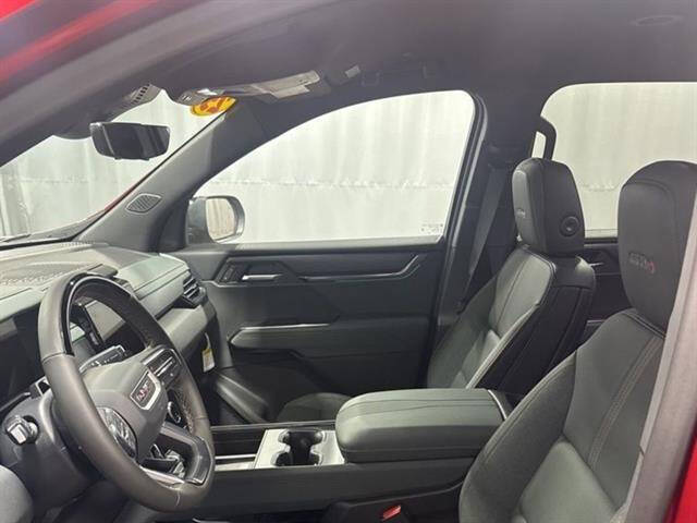 2025 GMC Acadia AT4