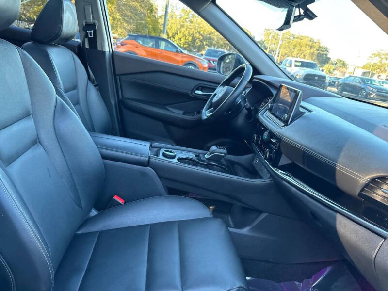 2023 Nissan Rogue SL