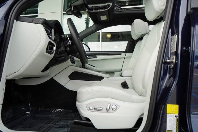 2023 Porsche Macan S