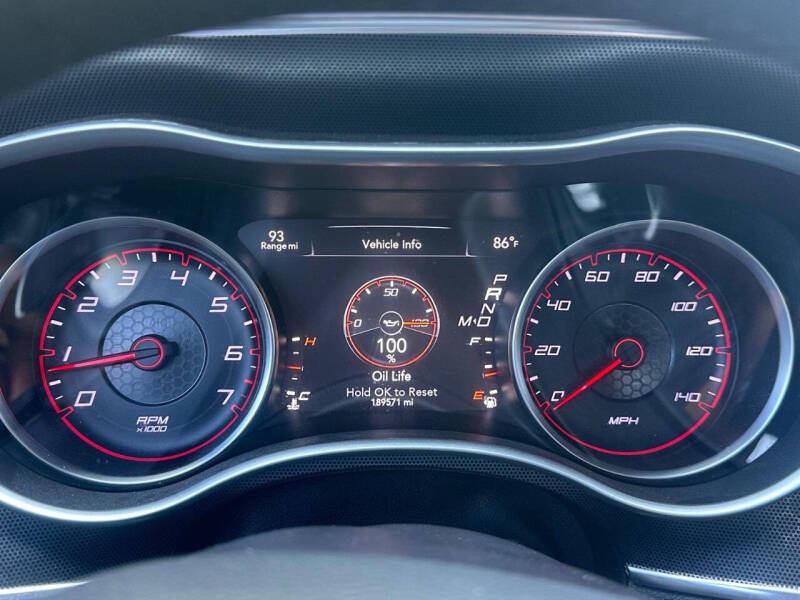 2015 Dodge Charger SXT