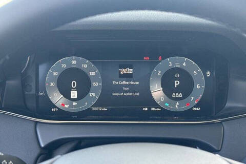 2026 Land Rover Range Rover Evoque P250 Dynamic SE