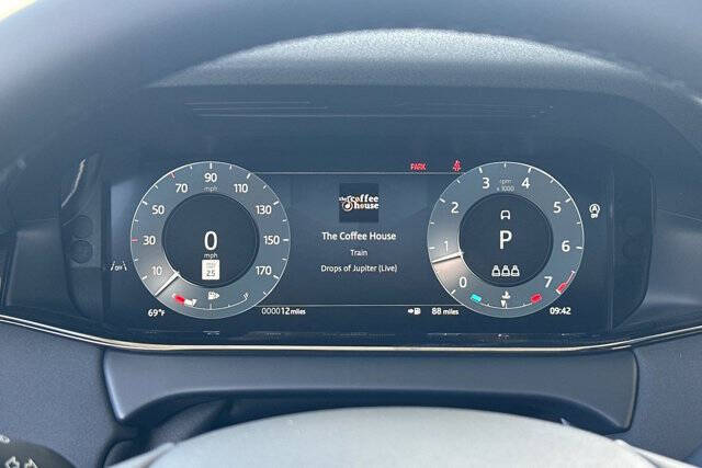 2026 Land Rover Range Rover Evoque P250 Dynamic SE