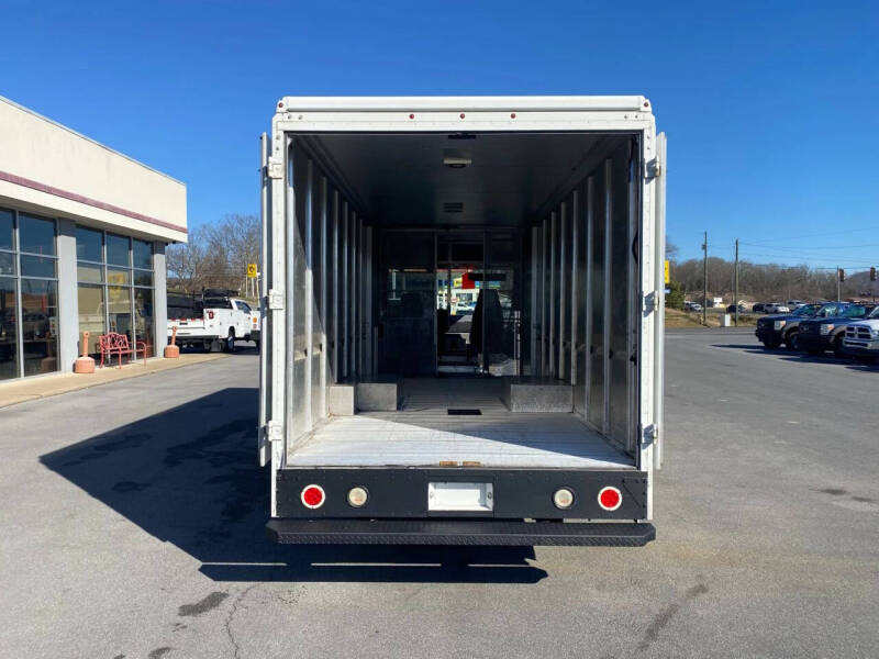 2013 Ford E-Series E-450 SD