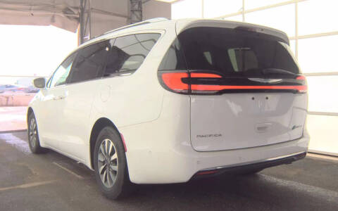 2021 Chrysler Pacifica Hybrid Touring L