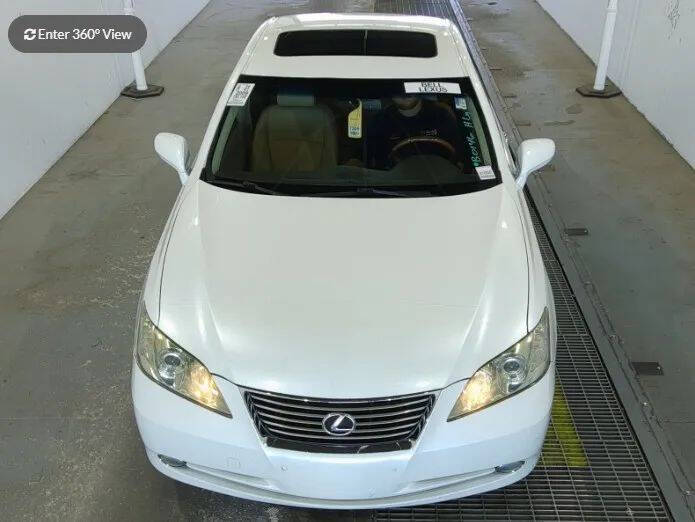 White 2009 Lexus ES 350 Base 4dr Sedan 2