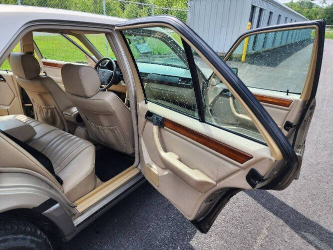 1995 Mercedes-Benz E-Class E 300D