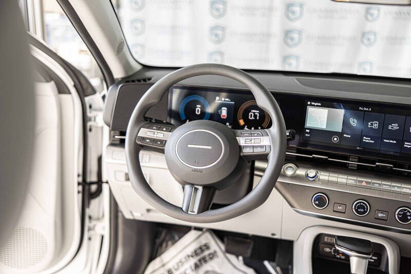 2025 Hyundai Kona SE