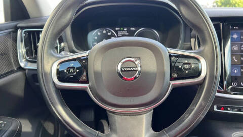 2021 Volvo S60 Recharge T8 Inscription