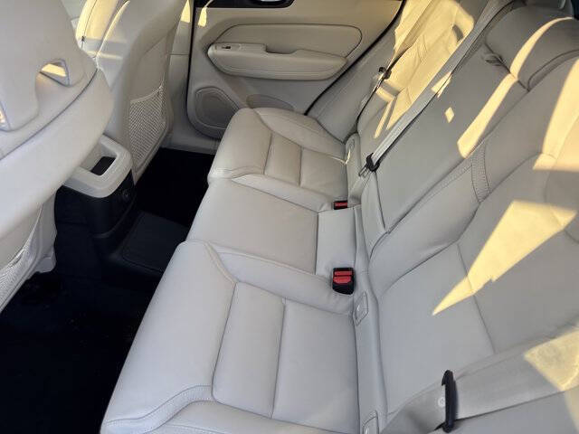 2026 Volvo XC60 T8 Ultra