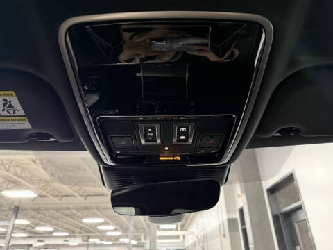 2024 Land Rover Range Rover Velar P250 Dynamic SE