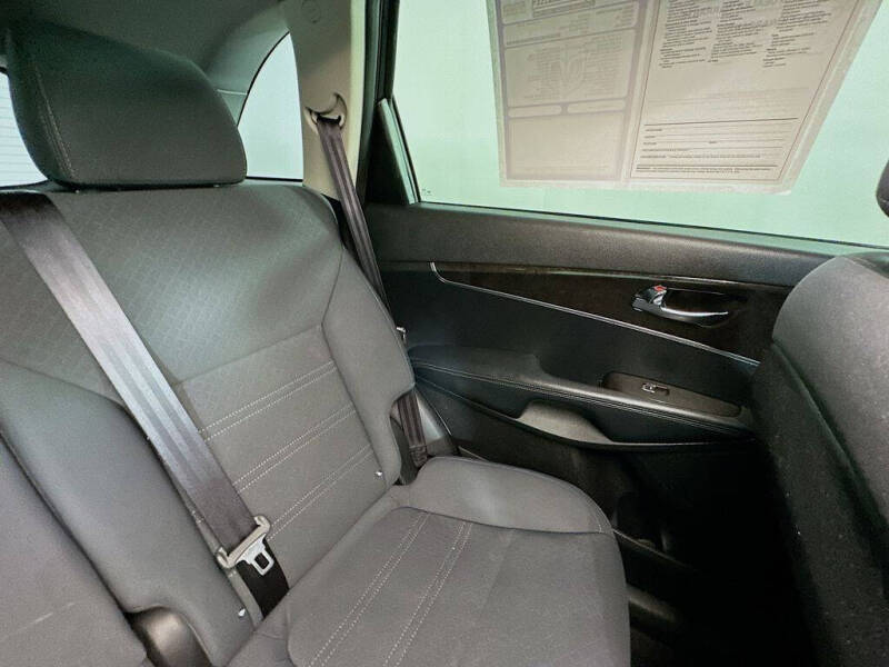 2016 Kia Sorento LX