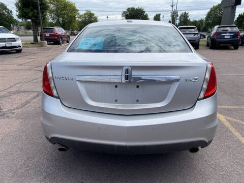 2010 Lincoln MKS