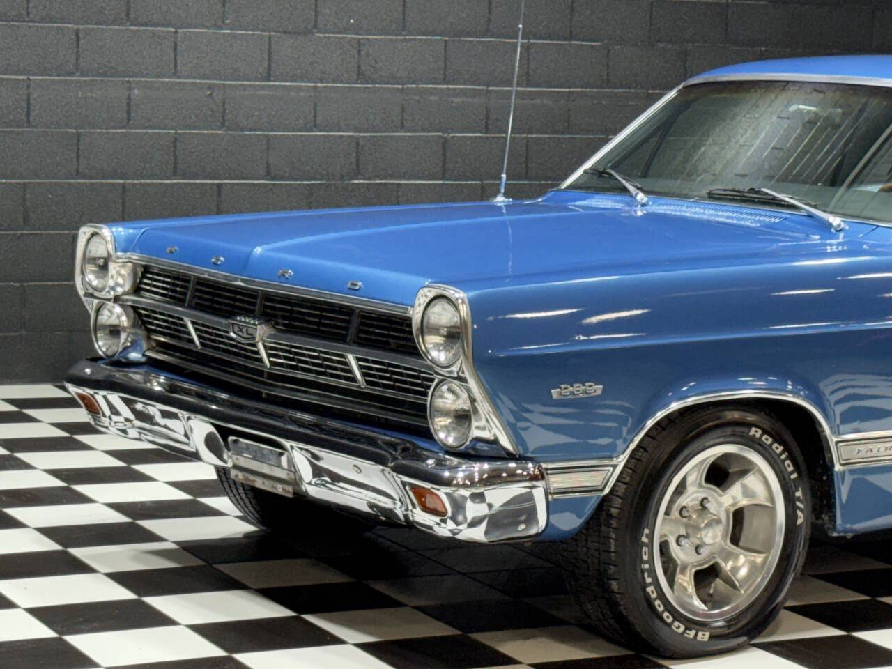 1967 Ford Fairlane 21