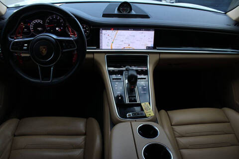 2018 Porsche Panamera