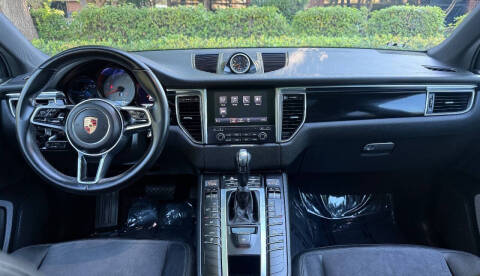 2018 Porsche Macan S