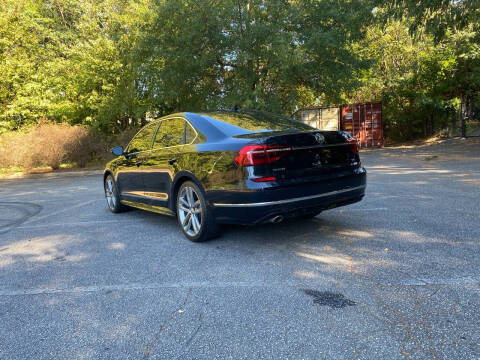 2017 Volkswagen Passat 1.8T R-Line