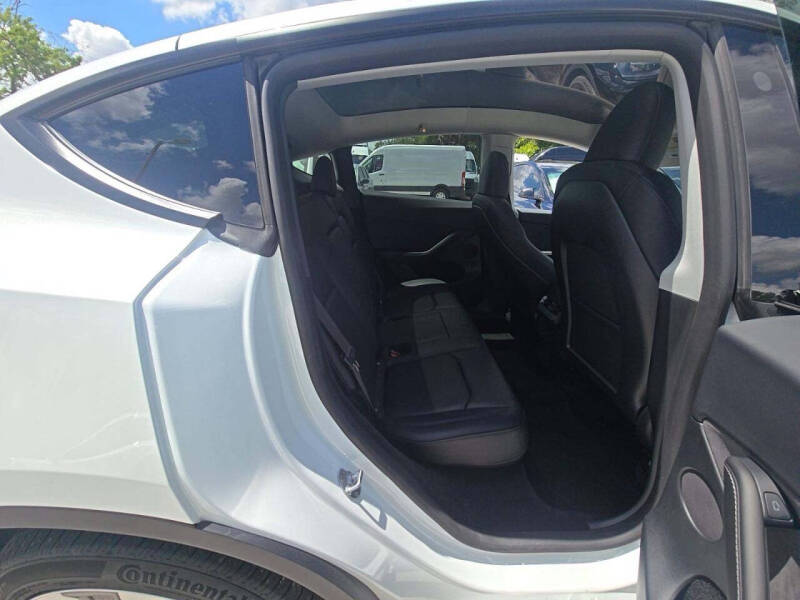 2023 Tesla Model Y Long Range