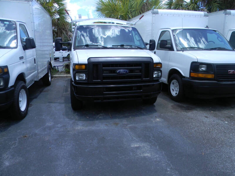 2014 Ford E-Series Econoline Van Commercial photo 12