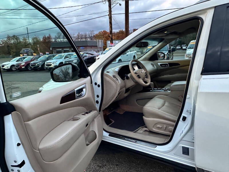 2015 Nissan Pathfinder SL