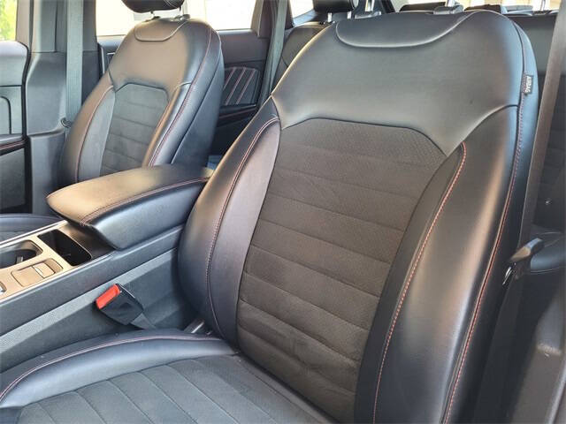 2022 Ford Edge ST-Line