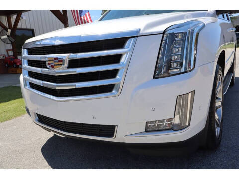 2017 Cadillac Escalade Luxury