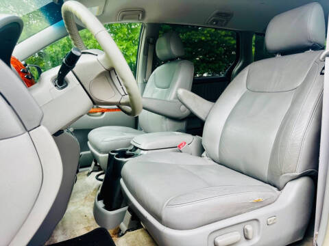 2006 Toyota Sienna XLE 7 Passenger