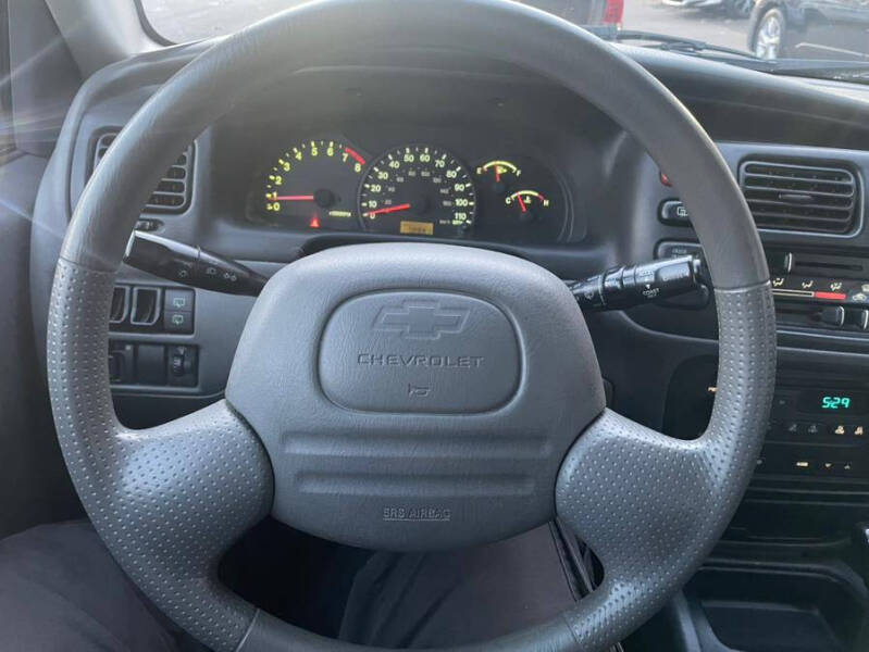 2002 Chevrolet Tracker LT