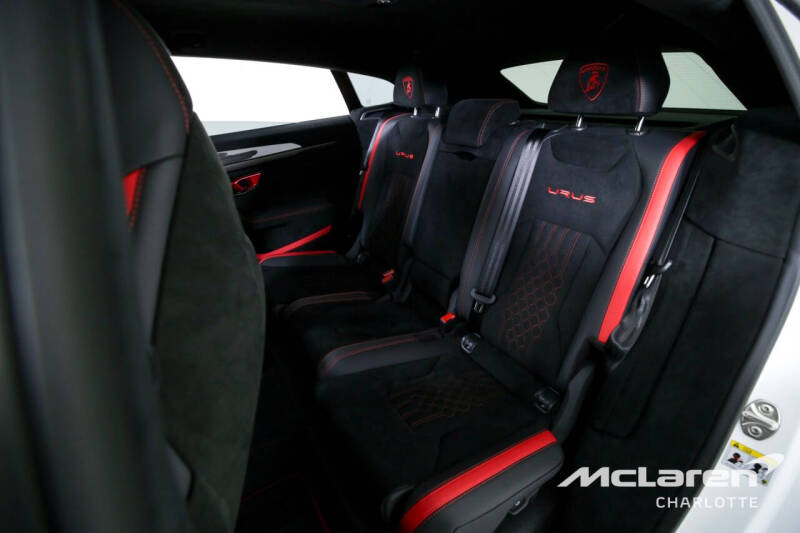 2023 Lamborghini Urus S