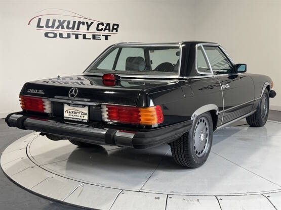 1987 Mercedes-Benz 560-Class 560 SL