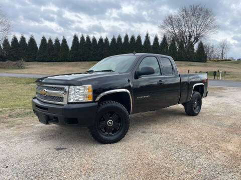 2013 Chevrolet Silverado 1500 for sale at Premier Auto Brokers NC LLC in Hudson NC