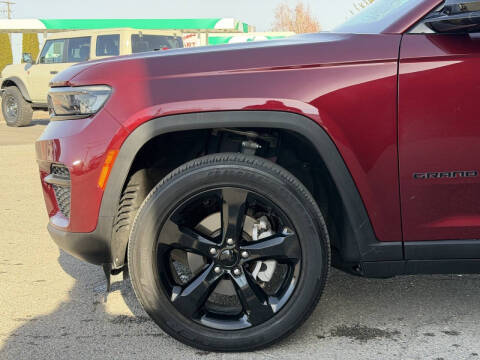 2023 Jeep Grand Cherokee Altitude