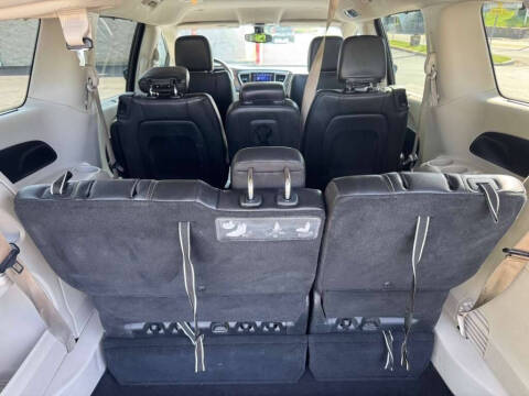 2017 Chrysler Pacifica Touring-L