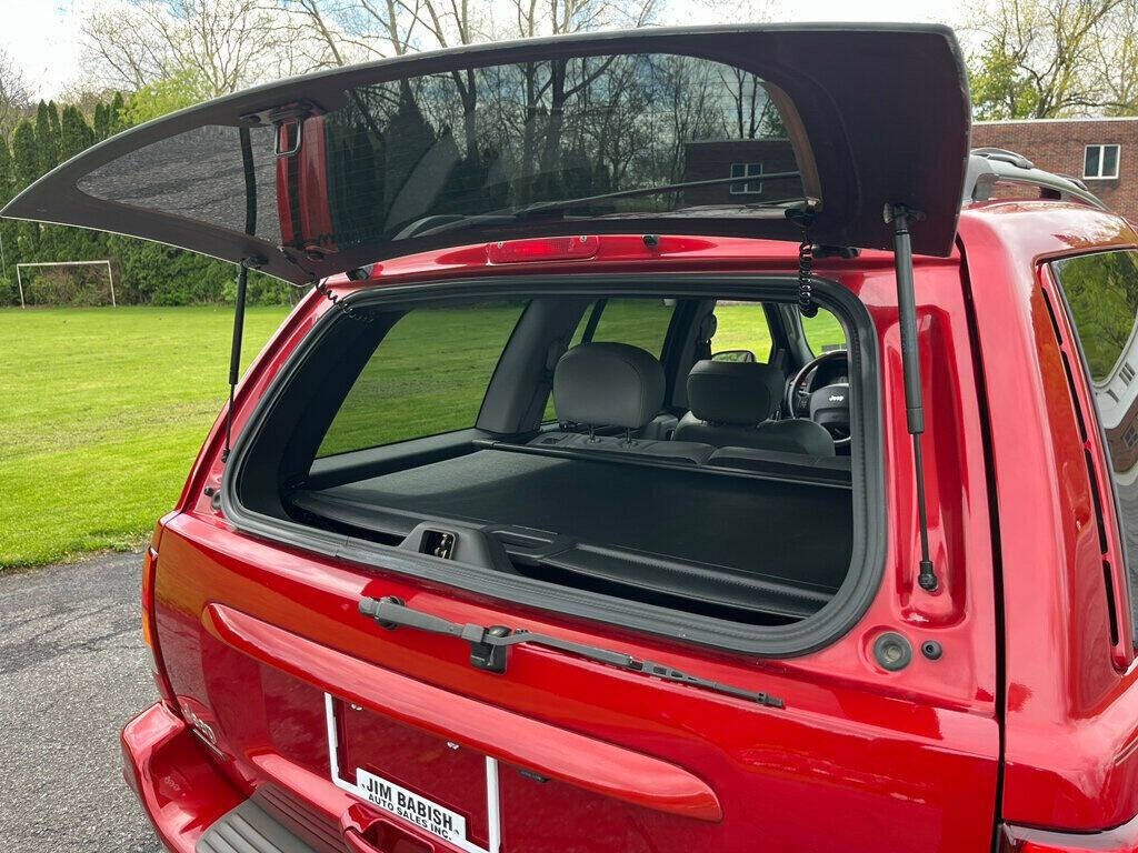 2002 Jeep Grand Cherokee 32