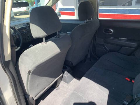 2012 Nissan Versa 1.8 S