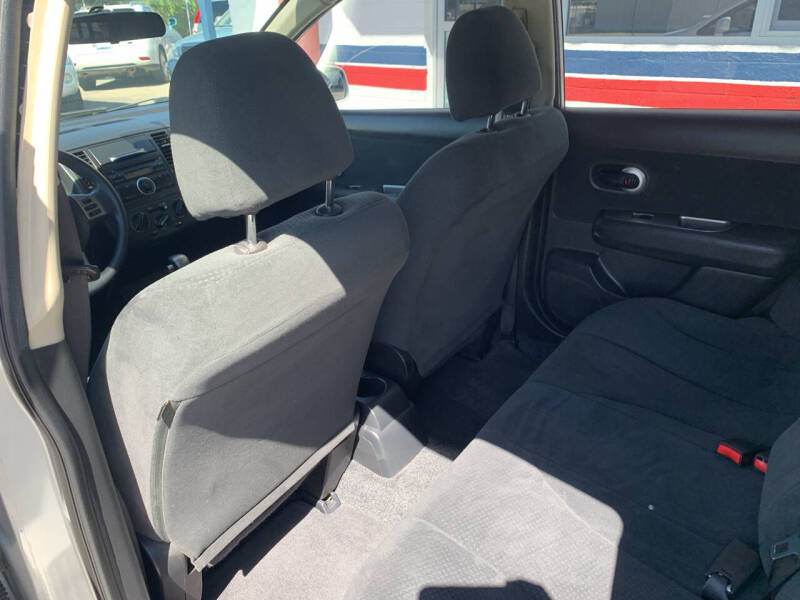 2012 Nissan Versa 1.8 S