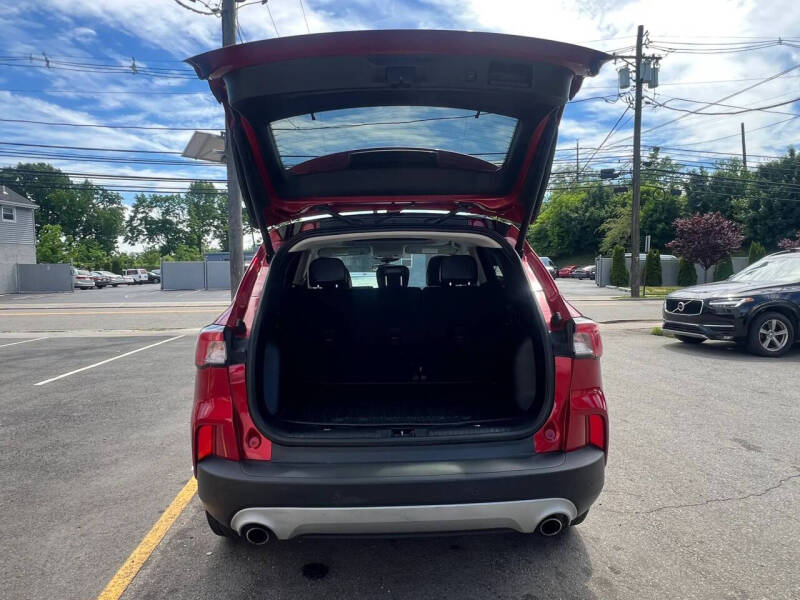 2022 Ford Escape SEL