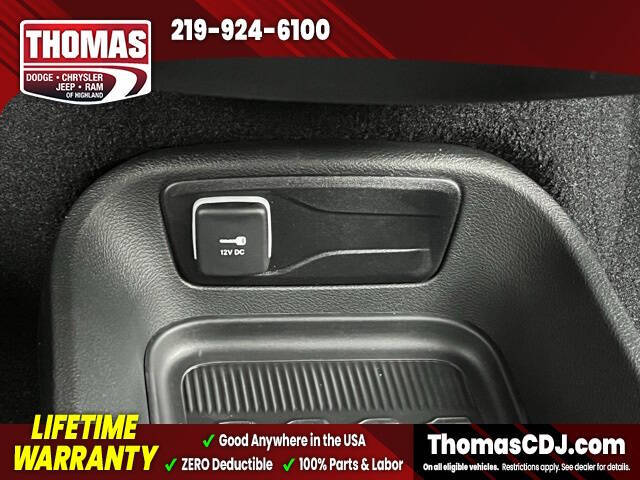 2026 Chrysler Voyager LX