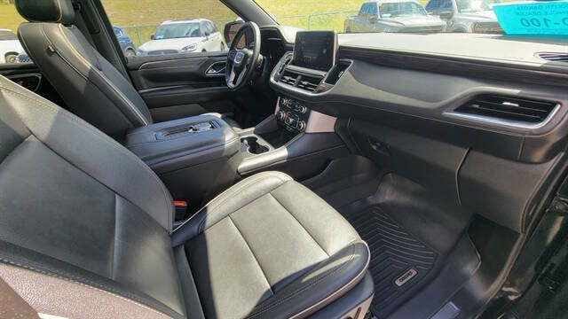 2023 GMC Yukon XL SLT