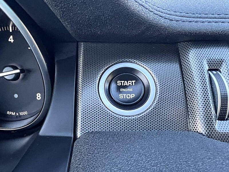 2018 Land Rover Range Rover Evoque SE Premium