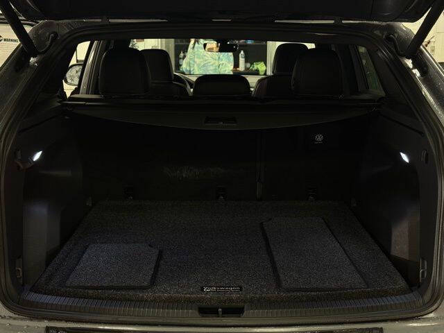 2022 Volkswagen Atlas Cross Sport V6 SEL R-Line 4Motion