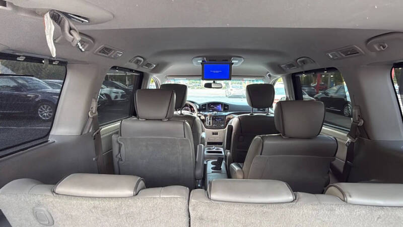 2012 Nissan Quest