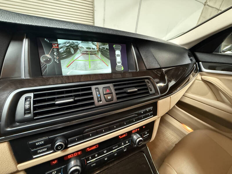 2014 BMW 5 Series 528i