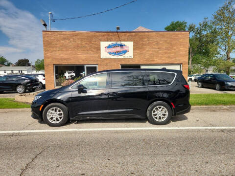 2024 Chrysler Pacifica Touring L