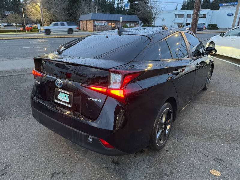 2020 Toyota Prius XLE