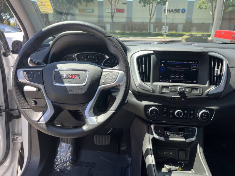 2024 GMC Terrain SLE